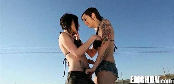 Hot emo lesbian babes 022